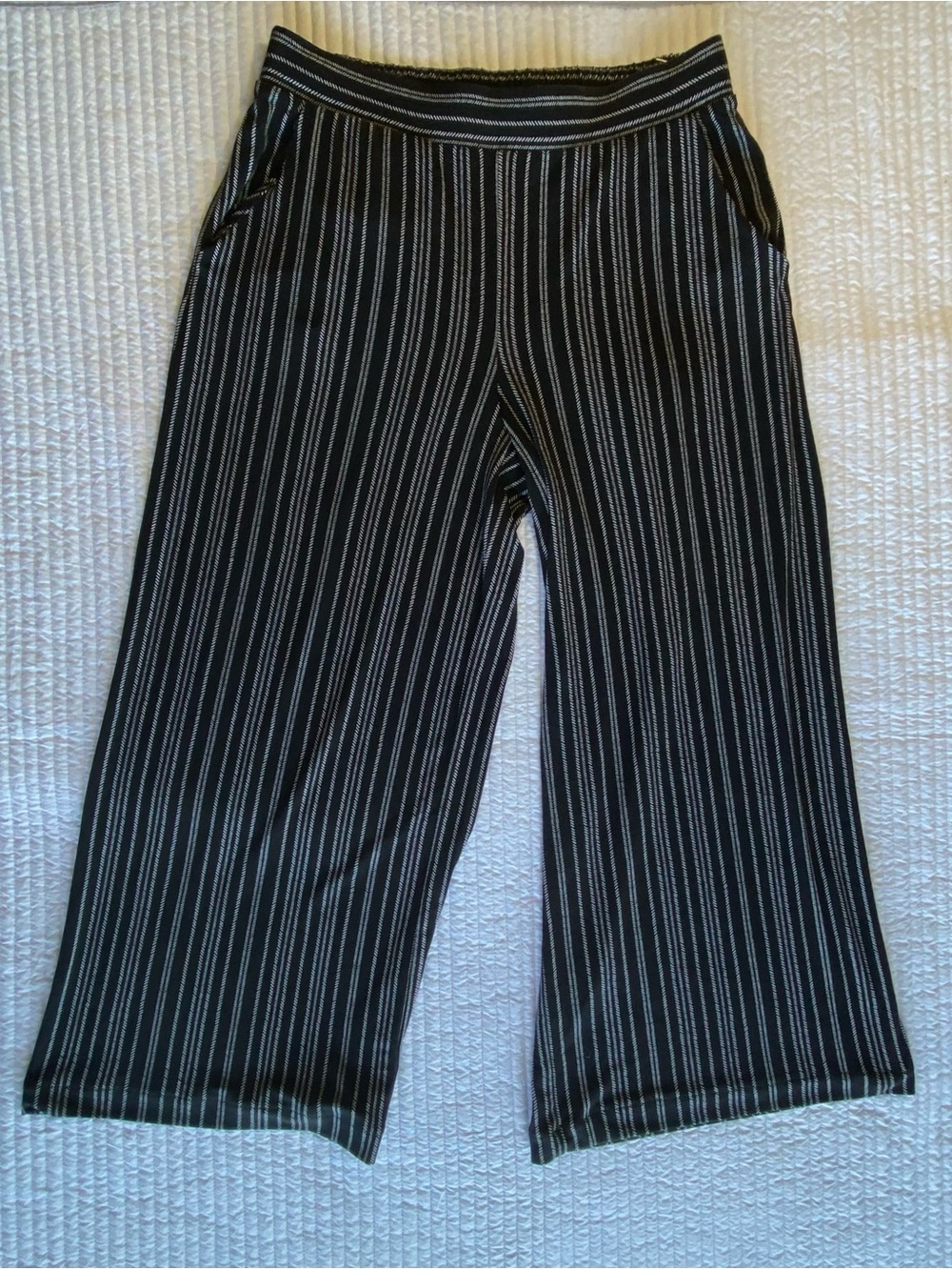 Adrianna Papell Striped Wide Leg Cropped Pants Size S